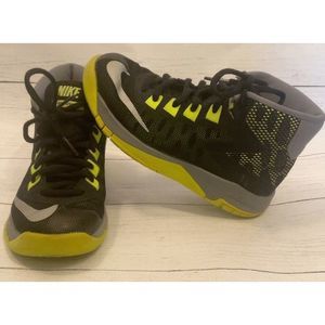 Nike Devosion Boys Basketball Sneakers 12C